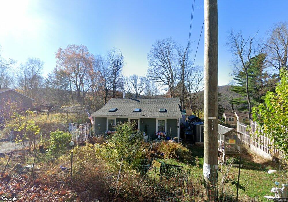 6 Oak St, New Fairfield, CT 06812 - photo 1