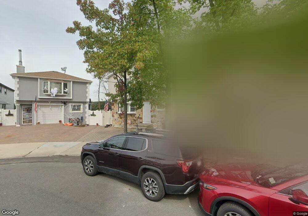 41 Luke Ct, Staten Island, NY 10306 - photo 1