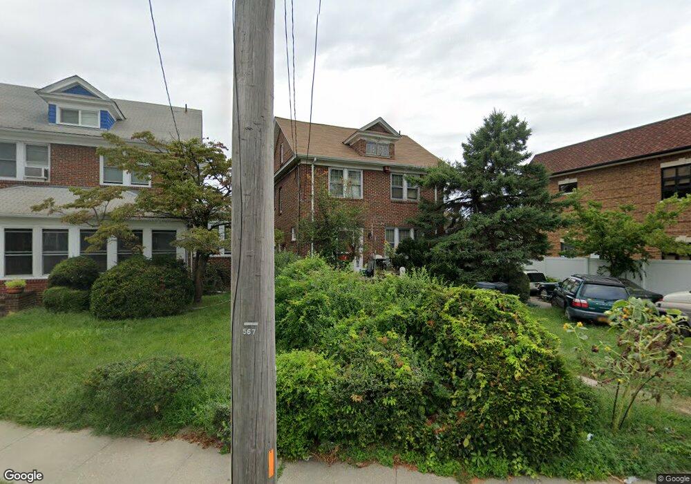 546 W Broadway, Cedarhurst, NY 11516 - photo 1