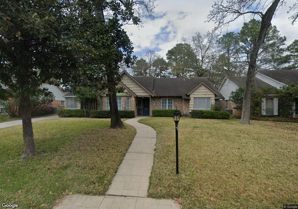 13706 Kingsride Ln, Houston, TX 77079 - photo 1