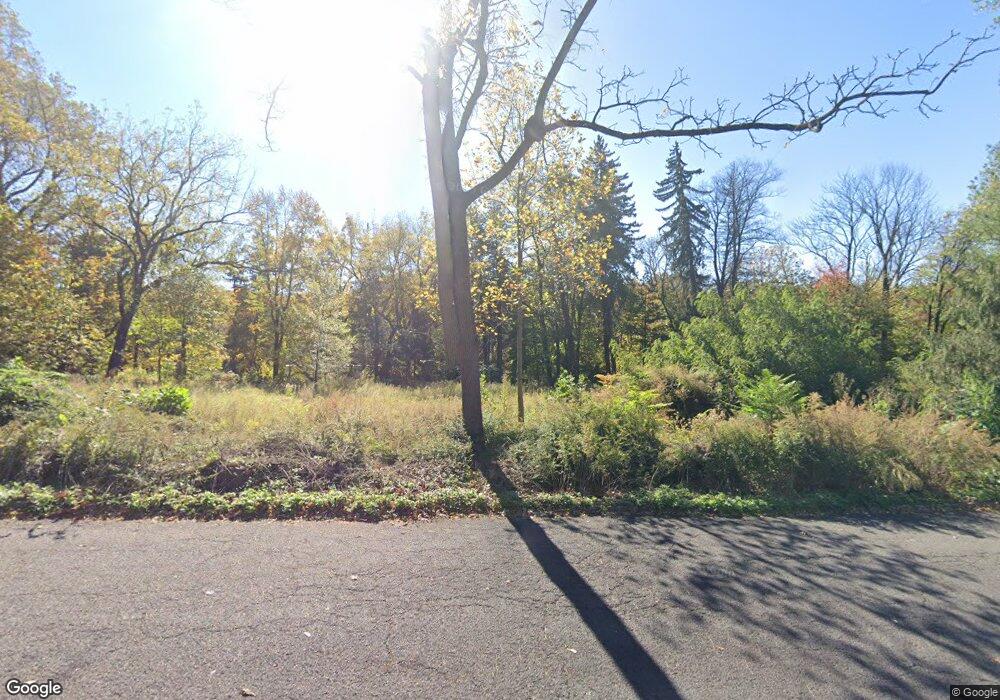 220 Camelot Ct, Mountainside, NJ 07092 - photo 1