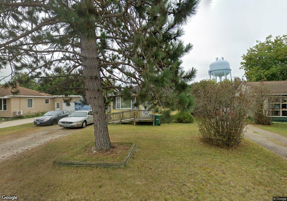 929 Clover Ln, Grand Rapids, MN 55744 - photo 1