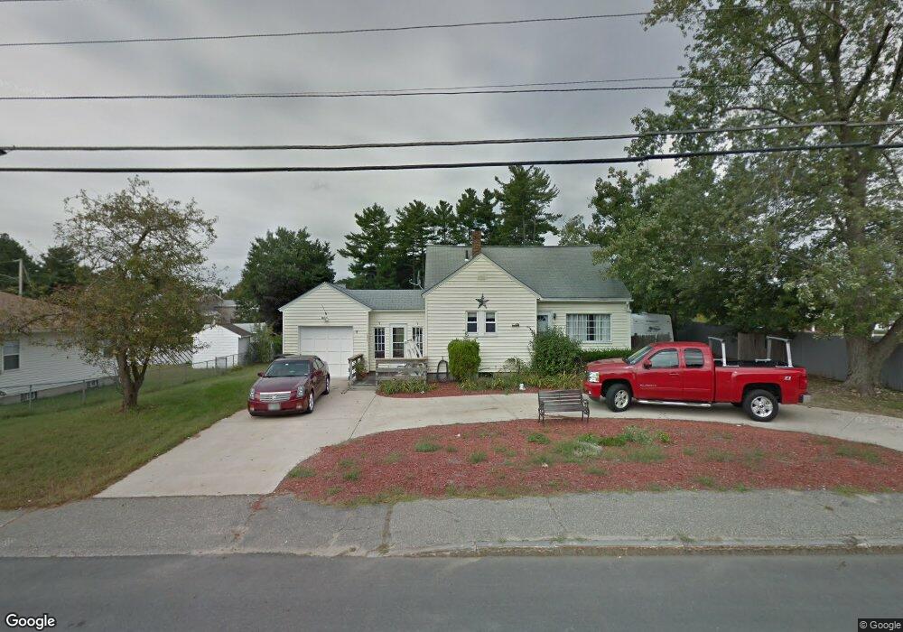 797 W Hollis St, Nashua, NH 03062 - photo 1