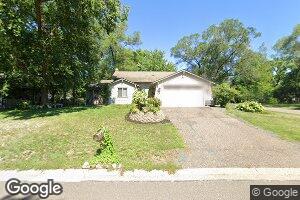 1065 Robinhood Place, Saint Paul, MN 55126