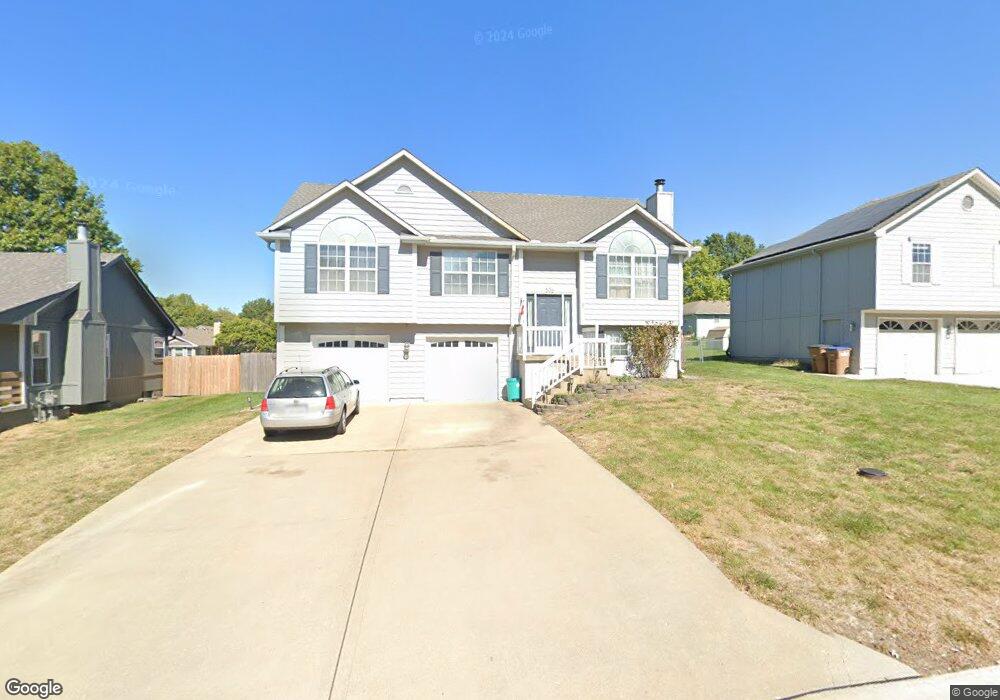 506 Preakness Dr, Raymore, MO 64083 - photo 1