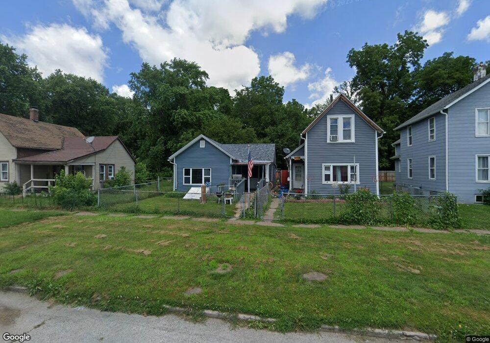 1810 W 5th St, Davenport, IA 52802 - photo 1