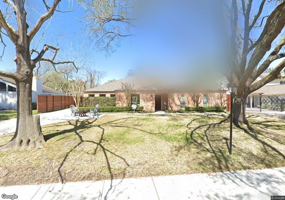 10306 Sugar Hill Dr, Houston, TX 77042 - photo 1
