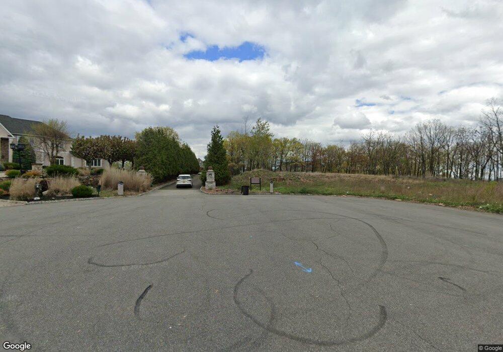 8 East Ct, Pomona, NY 10970 - photo 1