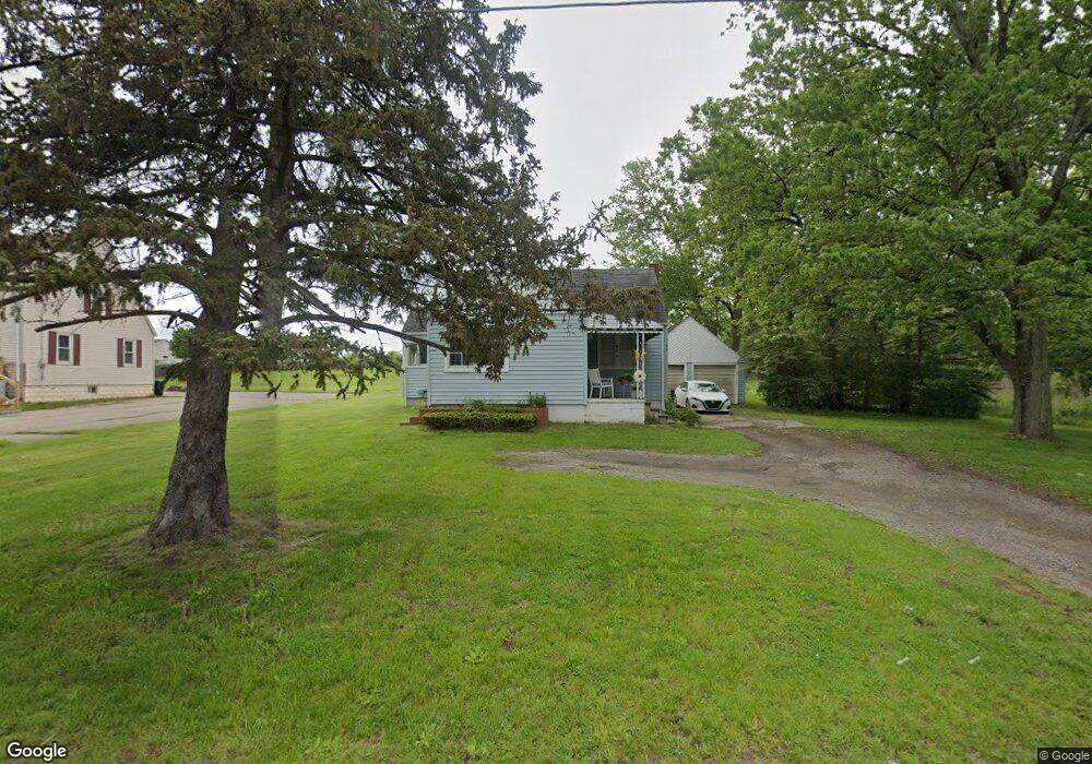 3194 N Linden Rd, Flint, MI 48504 - photo 1