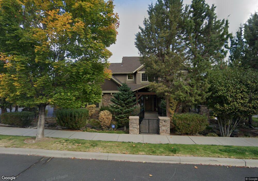 882 NW Haleakala Way, Bend, OR 97701 - photo 1