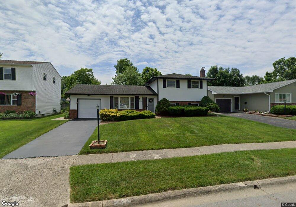 1219 Newbury Dr, Columbus, OH 43229 - photo 1