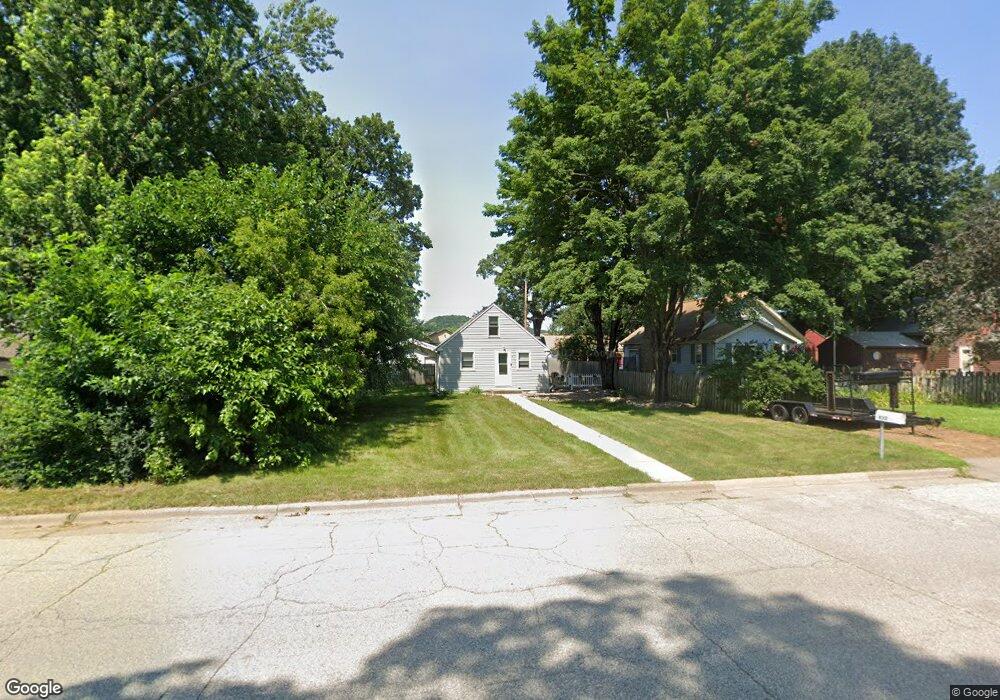 432 S 7th St, La Crescent, MN 55947 - photo 1