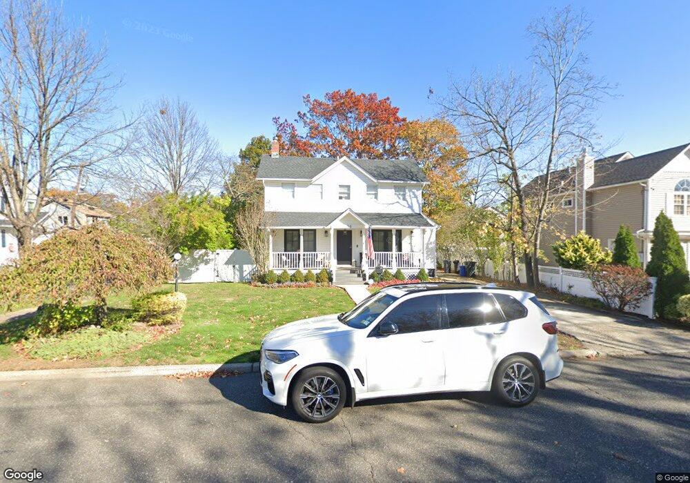 108 Sheridan Ave unit 1, Hewlett, NY 11557 - photo 1