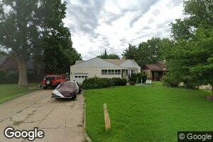 607 W 5th St, Larned, KS 67550