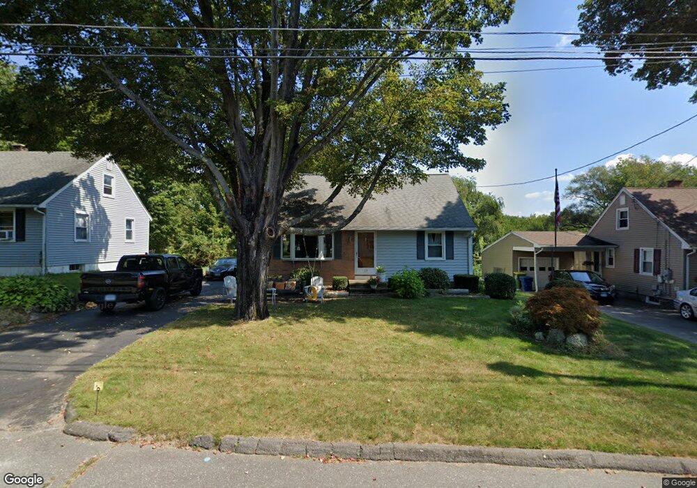 117 Crestwood Ave, Waterbury, CT 06704 - photo 1