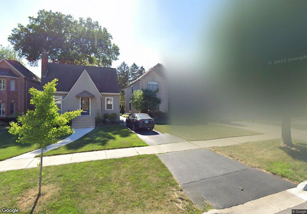 368 N Walnut St, Elmhurst, IL 60126 - photo 1