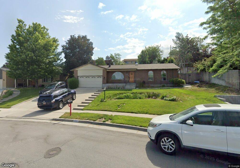 8395 Mesa Dr, Sandy, UT 84093 - photo 1