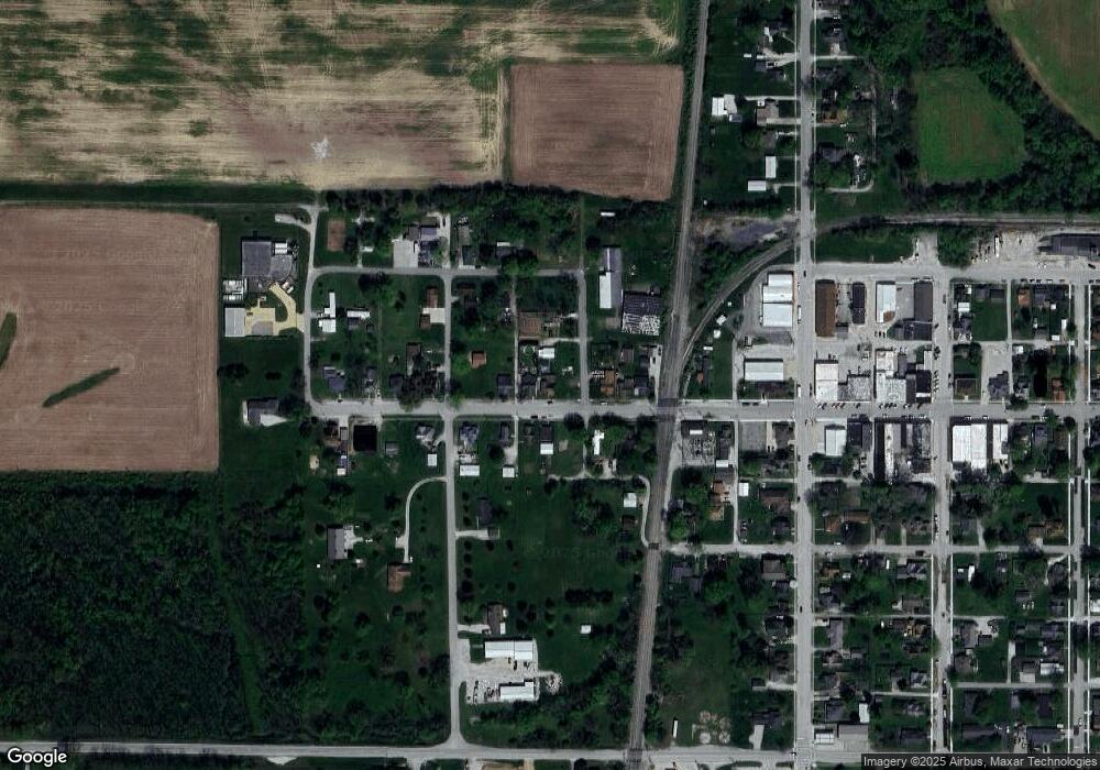 104 W Washington St, Roachdale, IN 46172 - photo 1