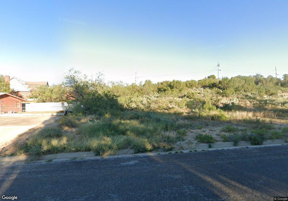 903 Douglas St, Big Spring, TX 79720 - photo 1