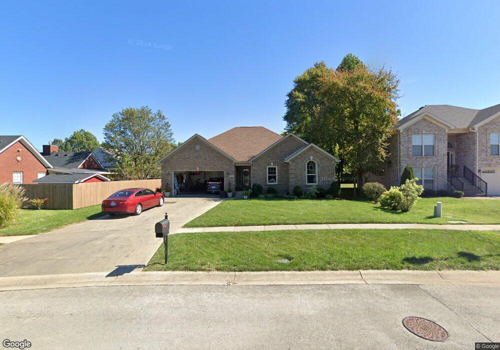 7417 Apple Mill Dr, Louisville, KY 40228 - photo 1