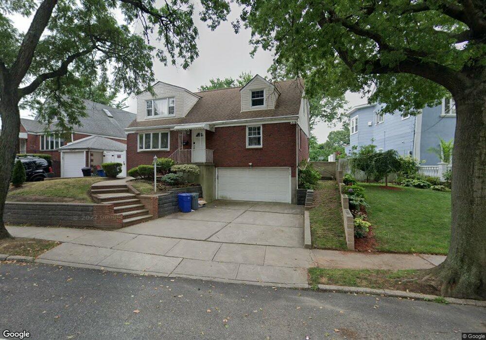 668 Clove Rd unit Building, Staten Island, NY 10310 - photo 1