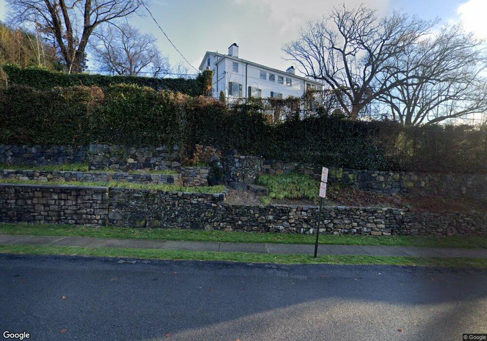 18 Dellwood Rd, Bronxville, NY 10708 - photo 1