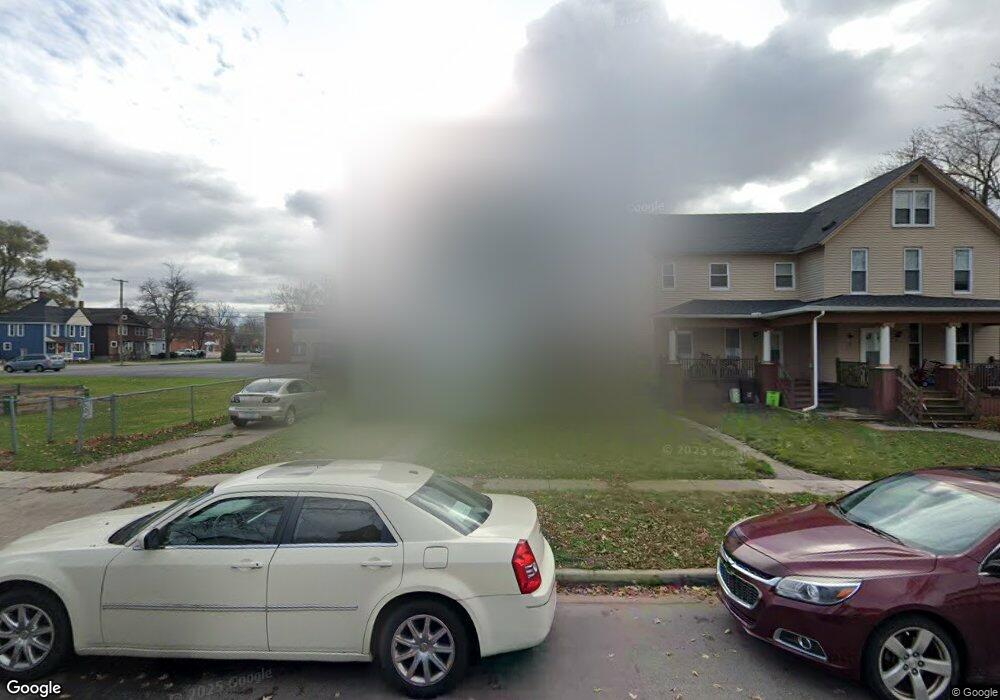 814 Pine St, Port Huron, MI 48060 - photo 1