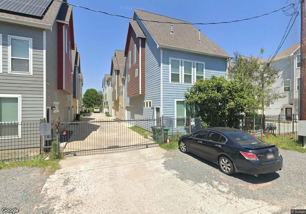 736A Link Rd, Houston, TX 77009 - photo 1