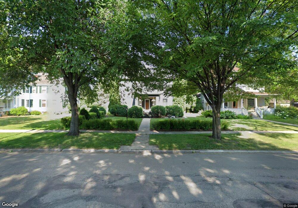 1110 8th St S, Fargo, ND 58103 - photo 1