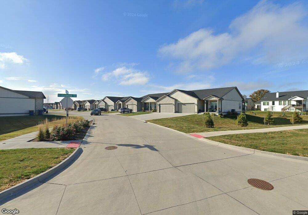 125 S Marigold Ave, West Des Moines, IA 50266 - photo 1