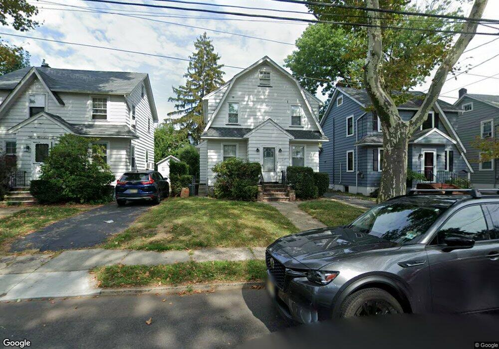 307 Roosevelt Ave, Hasbrouck Heights, NJ 07604 - photo 1