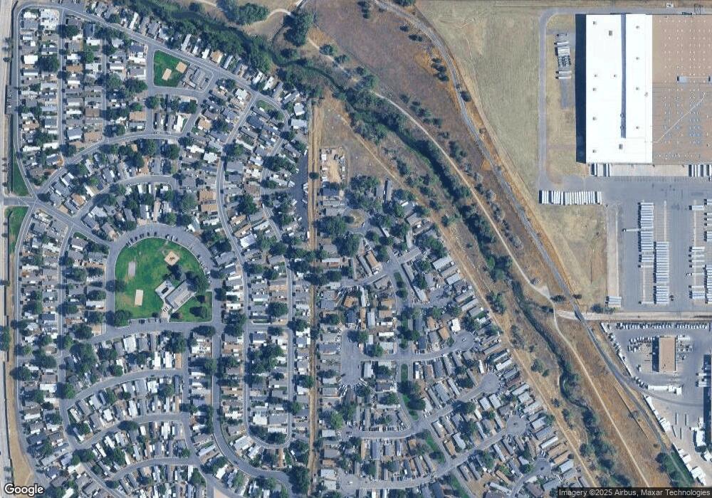 1857 Salida St, Aurora, CO 80011 - photo 1