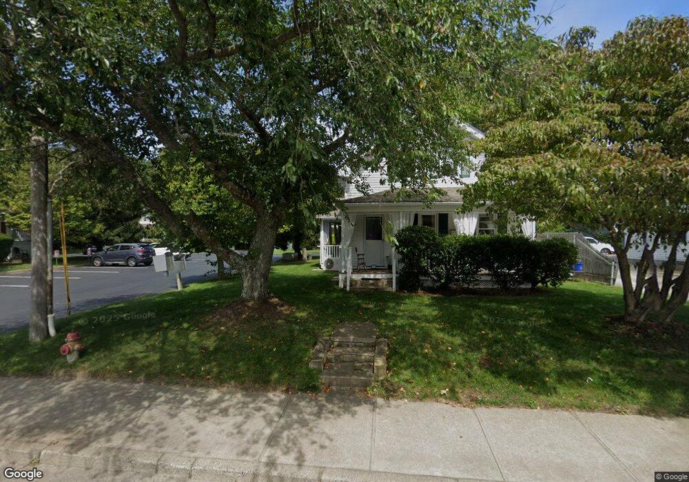 1037 Toll Gate Rd unit 3, Warwick, RI 02886 - photo 1