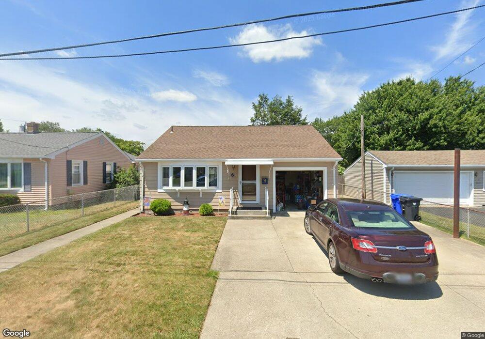 6 Bellmore Dr, Pawtucket, RI 02861 - photo 1