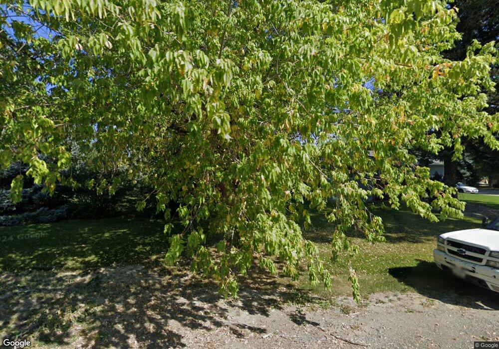 208 W 1st Ave N, Columbus, MT 59019 - photo 1