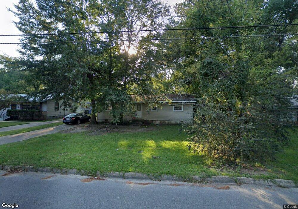 202 Massee Dr, Dothan, AL 36301 - photo 1