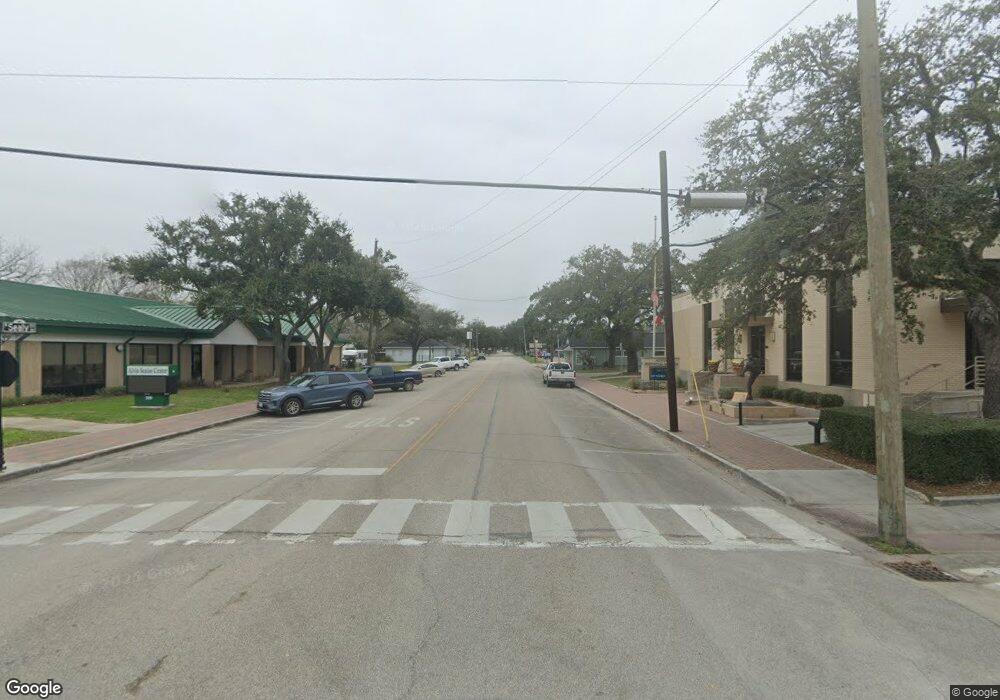 3 S Hood St, Alvin, TX 77511 - photo 1