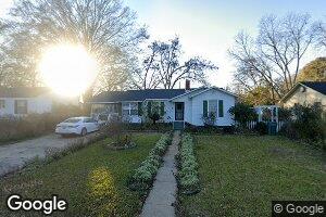 614 College Ct, Greensboro, AL 36744