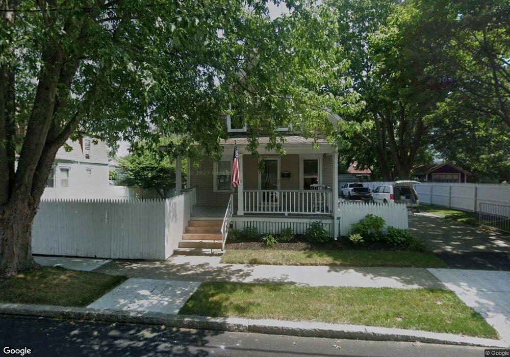 117 Pleasant St, Fairhaven, MA 02719 - photo 1