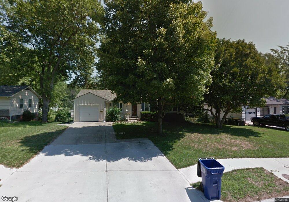 5601 Barton Ln, Shawnee, KS 66203 - photo 1