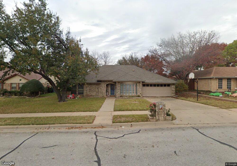 305 Stanford Ct, Bedford, TX 76021 - photo 1