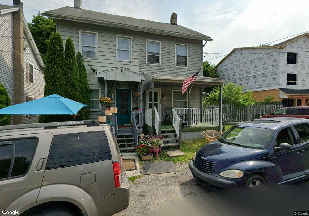 441 S Walnut St, Slatington, PA 18080 - photo 1