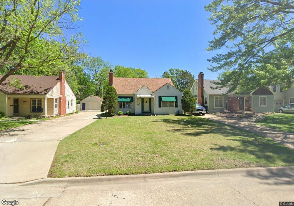1138 SW Wayne Ave, Topeka, KS 66604 - photo 1