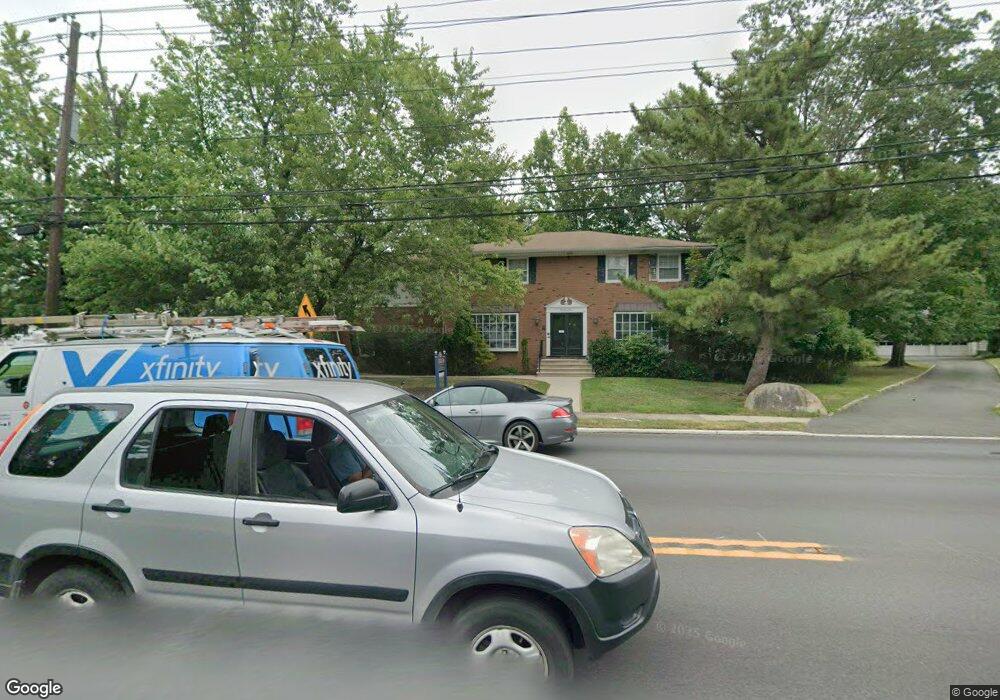 245 Pompton Ave, Verona, NJ 07044 - photo 1