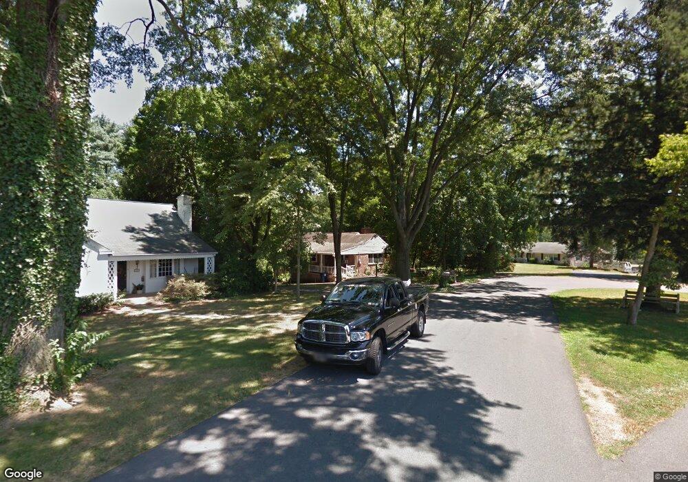 543 Garden Hill Ln, Lancaster, PA 17603 - photo 1