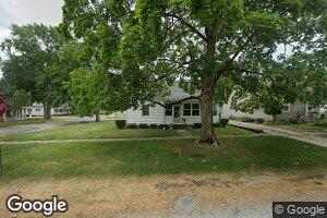 330 E Locust St, Moweaqua, IL 62550