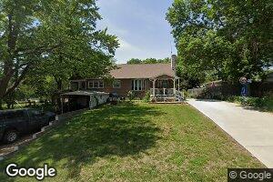 955 N 5th St, Tecumseh, NE 68450