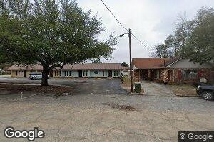 60 N Rountree St, Metter, GA 30439