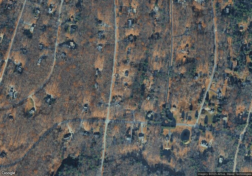 150 Locust Dr, Milford, PA 18337 - photo 1