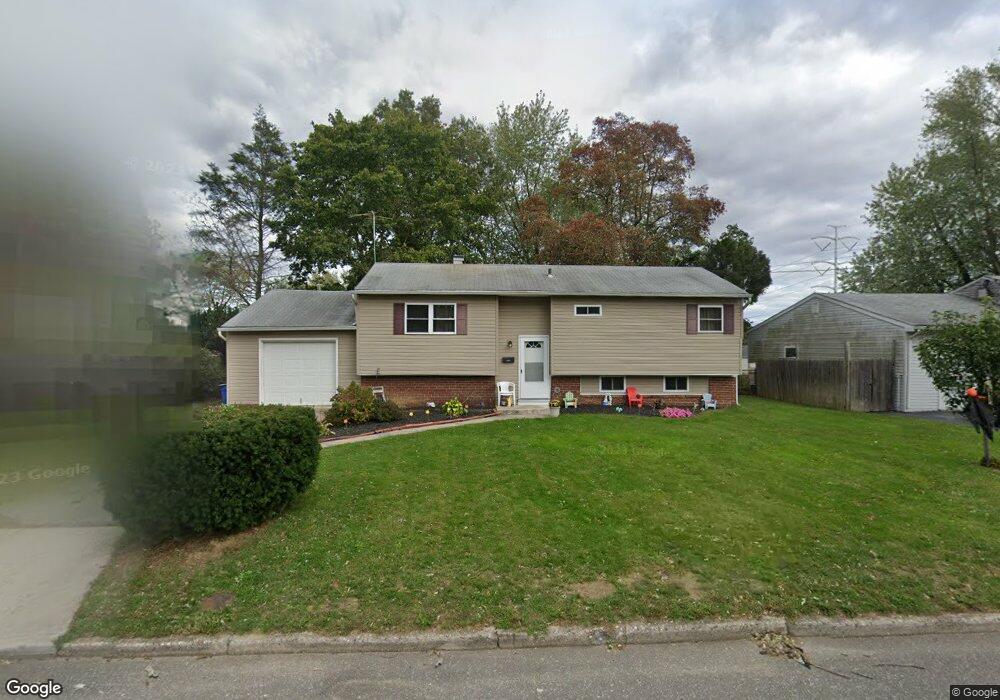 2907 Sipp Ave, Medford, NY 11763 - photo 1